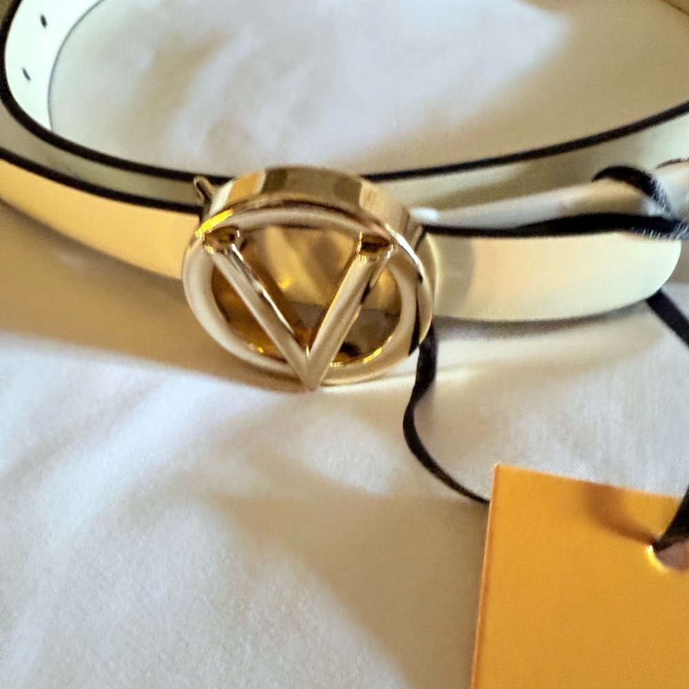Valentino Baby Beige Leather Belt Size XS